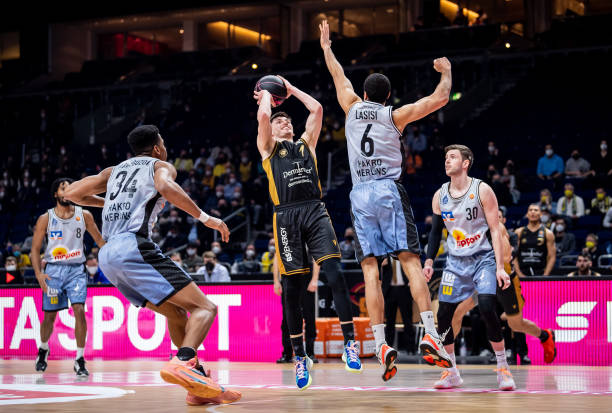 强的篮板球 强的篮板球