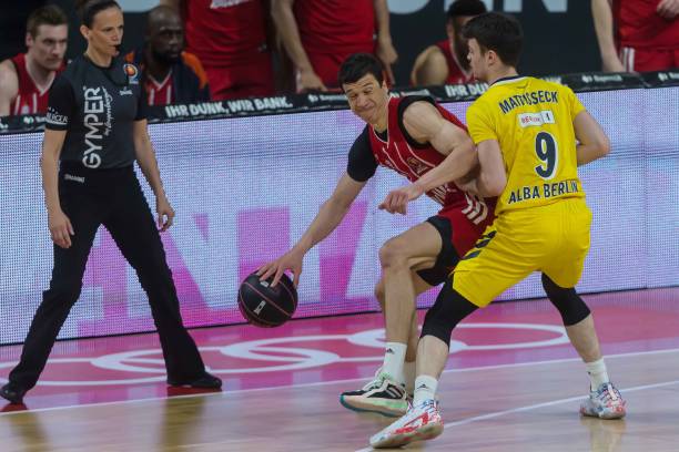 大比分领先 大比分领先