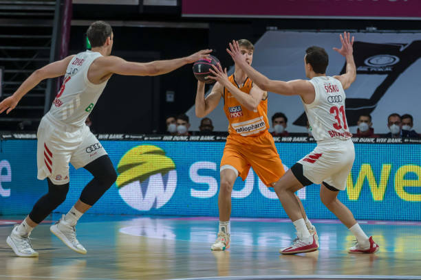 上具有更高 上具有更高