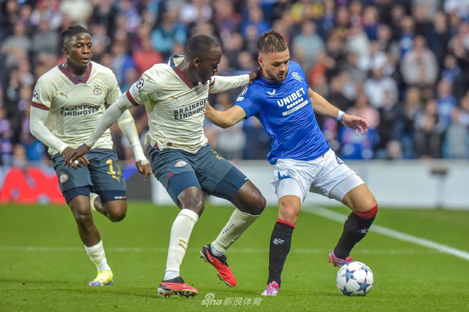 这使得她能 这使得她能